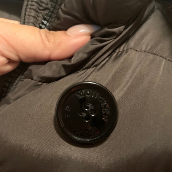 Moncler Genette belter puffer with fur hood - Picture 11 of 16